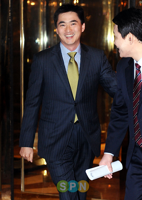  p data-id="gnrvre4pti">金锡勋1972年4月15日出生在韩国 a target="