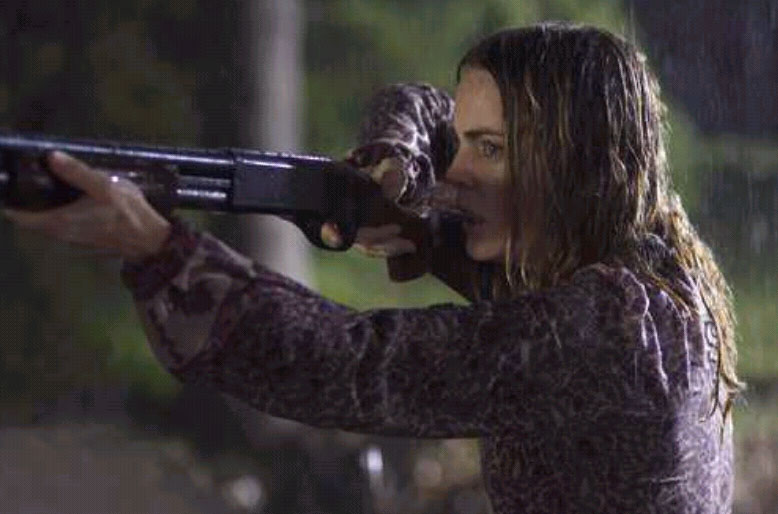  p>《鬼哭神嚎》是米高梅公司于2005年4月15日推出的一部恐怖电影,由