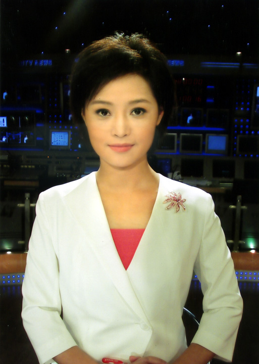  p>何媛,女,现为宁波电视台 a target="_blank" href="/item/新闻主播