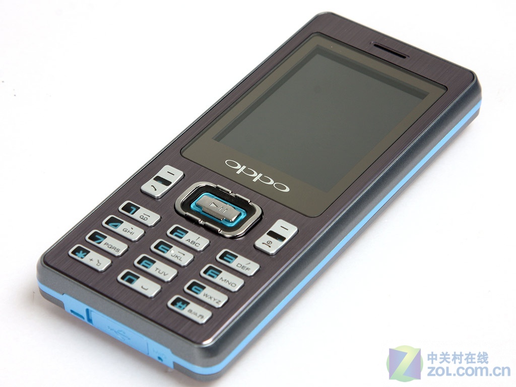  p>oppo a90是一款专为学生级使用者打造的低价机型,该机在不管是外形