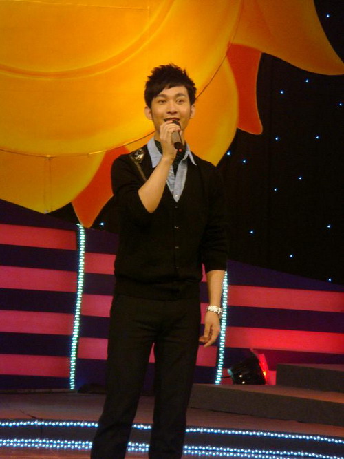"gnwobz5514">郭鑫(frankie),5月1日出生于山东省,中国内地影视男演员