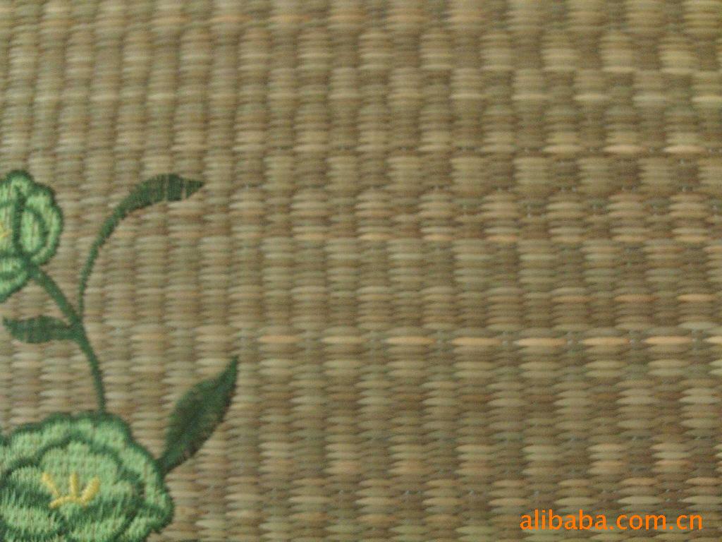  p data-id="go1cdggxbm">草席是指用柔韧的草茎编织的 a target="