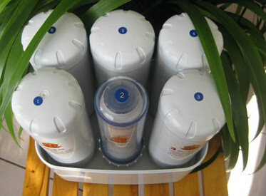  p>活水机在净化基础之上增加了活化系统,产生高能量小分子活化水的