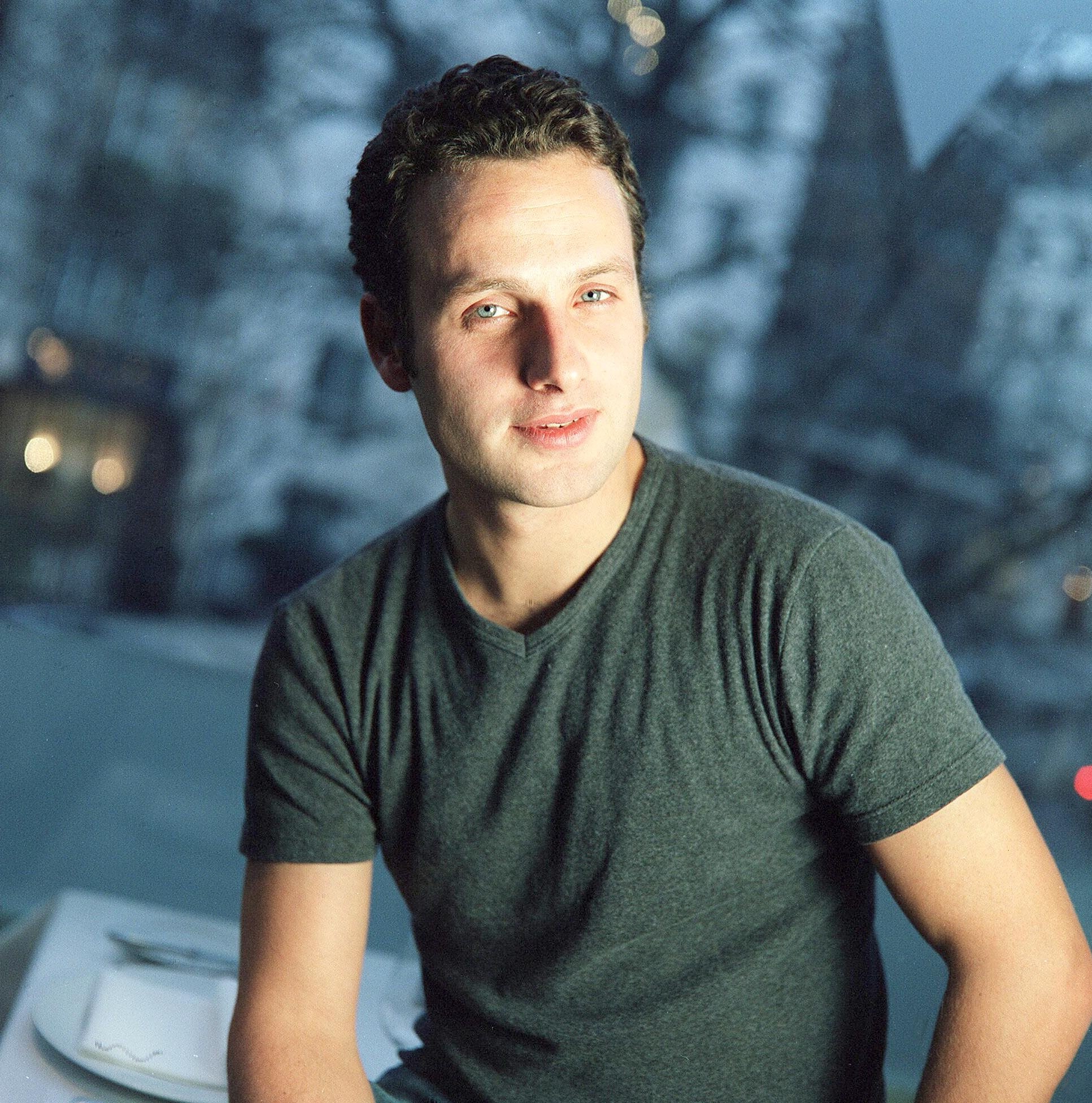  p>安德鲁·林肯 i>(andrew lincoln) /i>,1973年9月14日生于英国伦敦