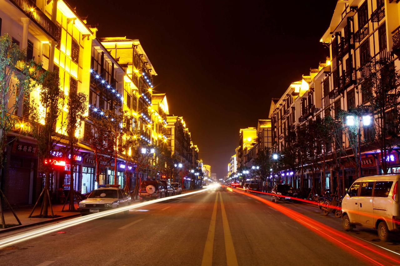  p>三角坝,位于兴隆镇中心,地处"天坑地缝"国家级风景名胜区腹地,距