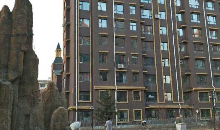  p>东明豪庭位于长春市九台区九台区,共计房屋121户. /p>