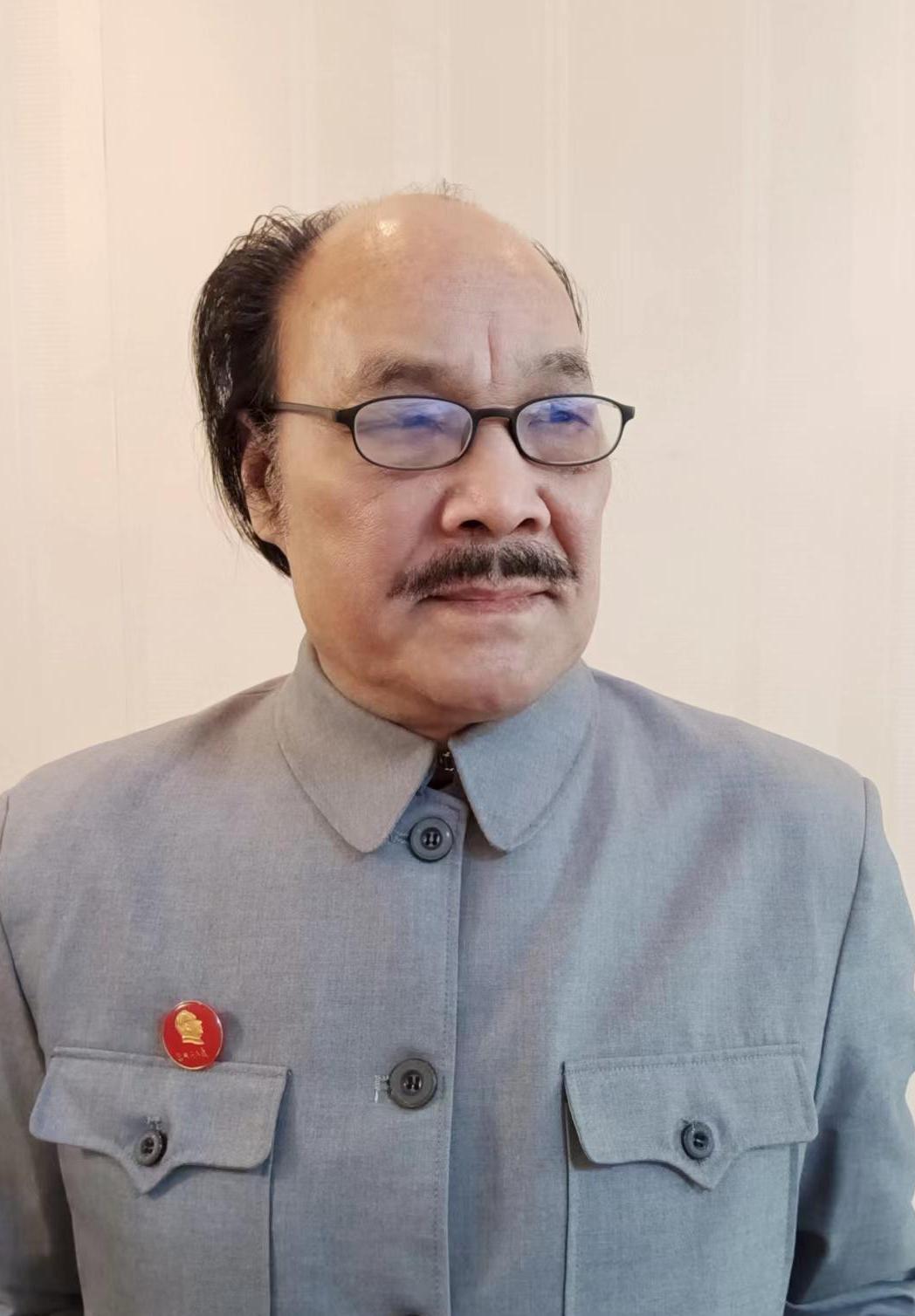 张振士