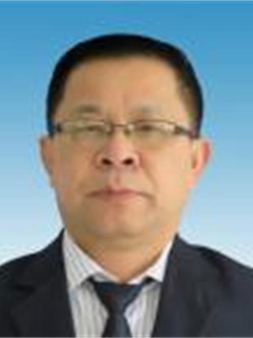 男,汉族,1966年3月出生,江西省吉安市新干县人,1990年7月入党,1985年8