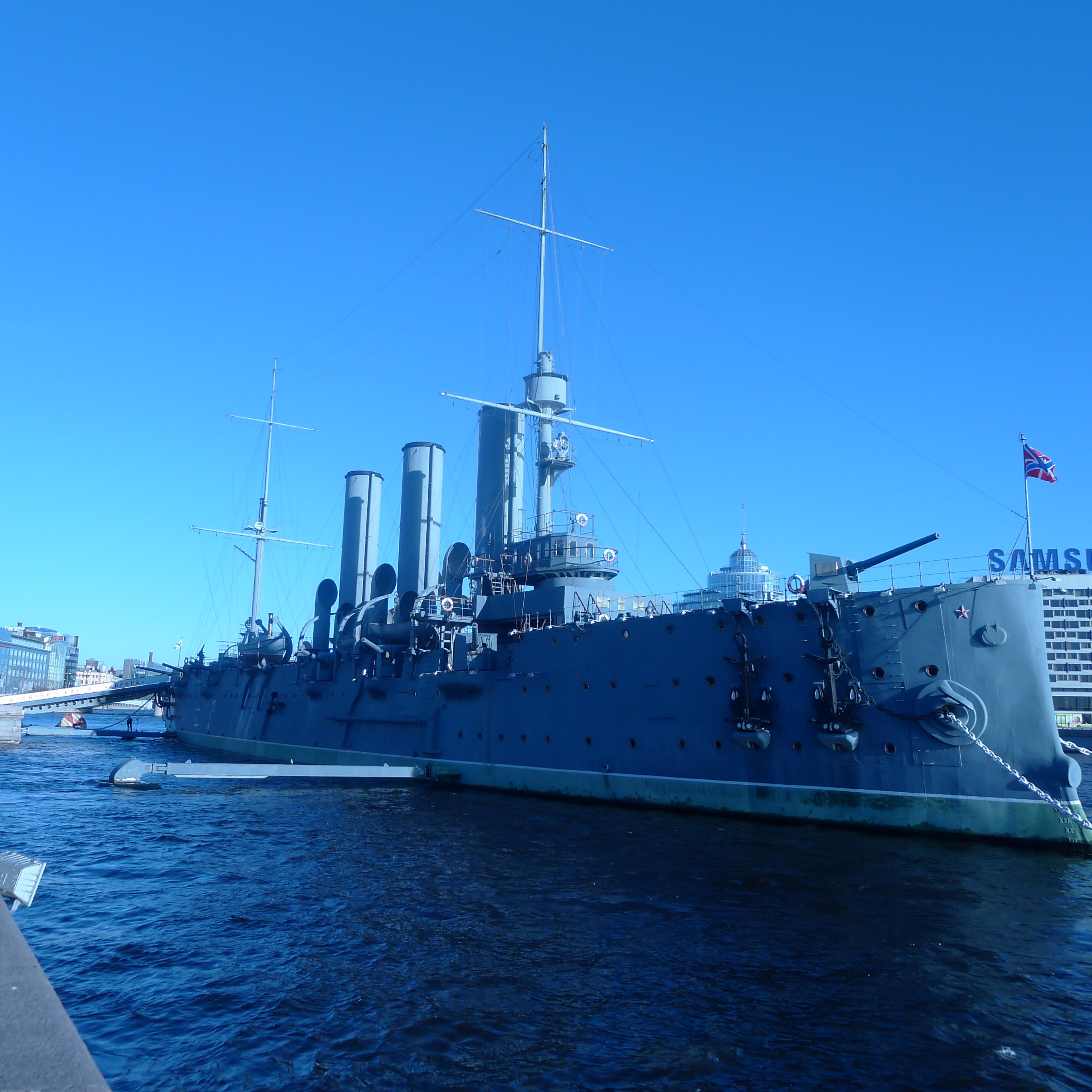 "休斯敦"号巡洋舰