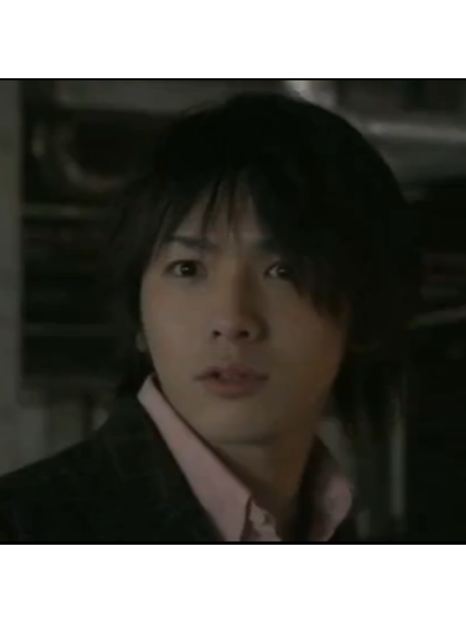 影山瞬是《 a target="_blank" href="/item/假面骑士kabuto/11050545