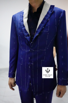 绅客高端手工蓝色西服试身