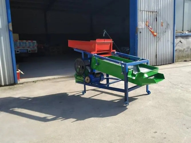 在殷氏 a target="_blank" href="/item/花椒机">花椒机 /a>研制中心