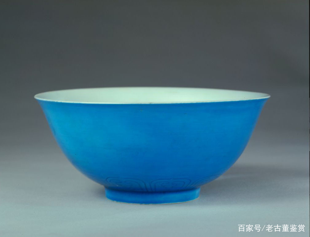 价值1238万元的孔雀蓝釉瓷器，却是名副其实的外来货？_百科TA说