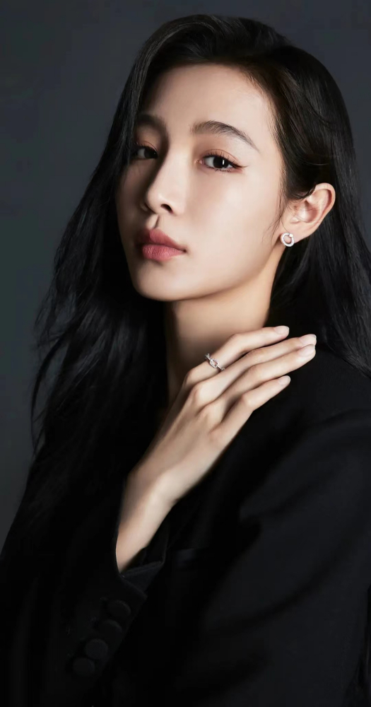 张南（辽宁籍女演员）_百度百科