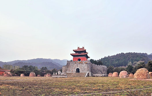<p>方城明楼及妃嫔宝顶