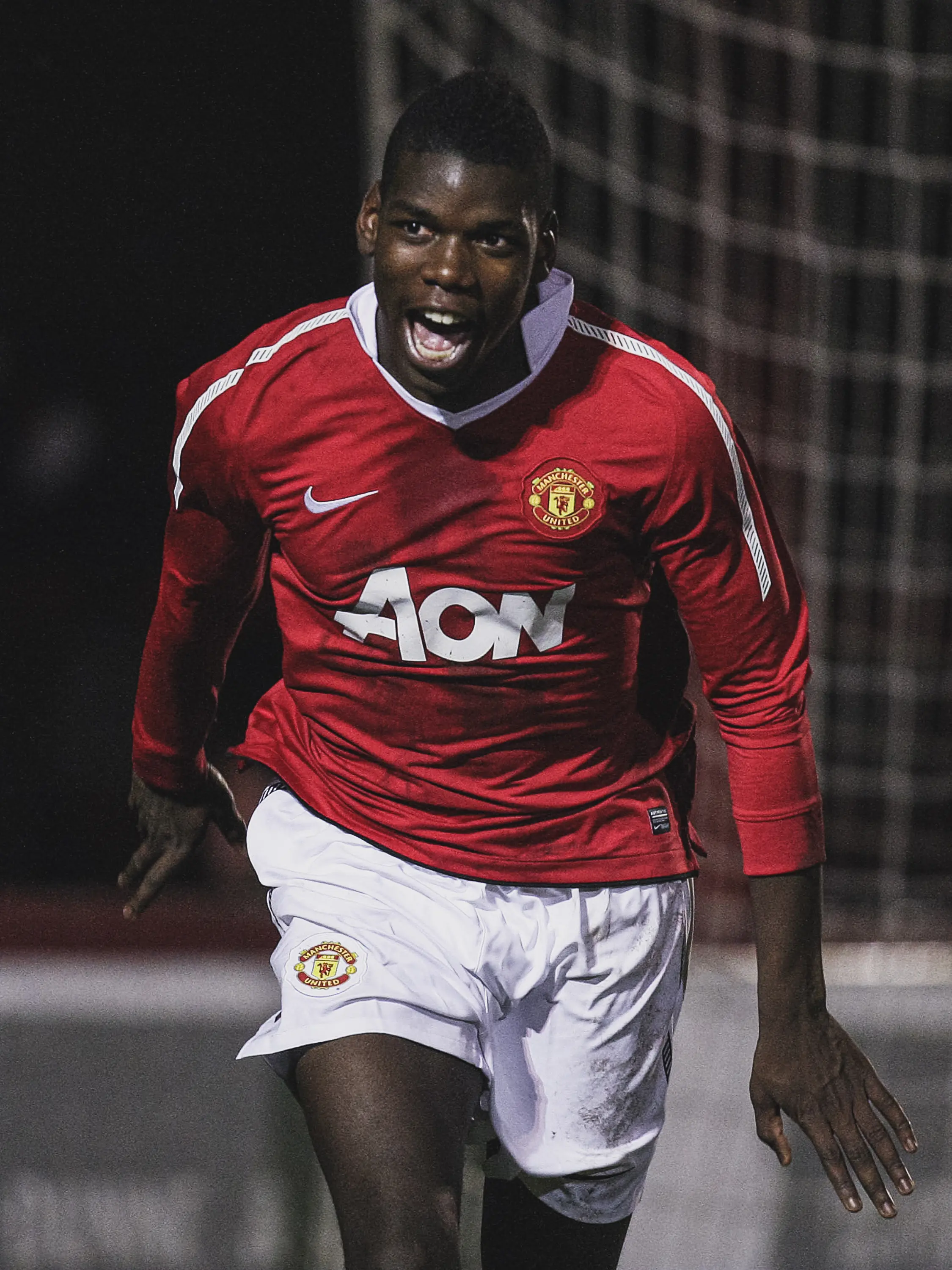  p>保罗·博格巴(paul pogba),1993年3月15日出生于法国巴黎拉尼叙尔