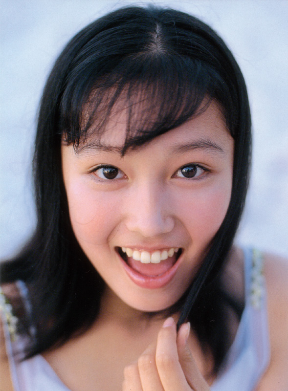 三津谷叶子
