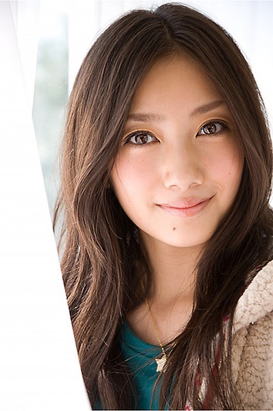  p>南波瑠 i>(haru) /i>,1991年6月17日出生于日本东京都,演员,模特