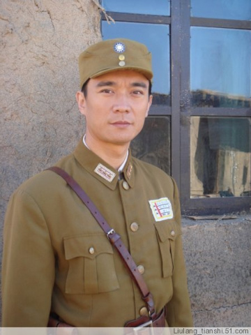  p>张明健,中国男演员,1972年5月25日出生于山东烟台,1996年毕业于 a