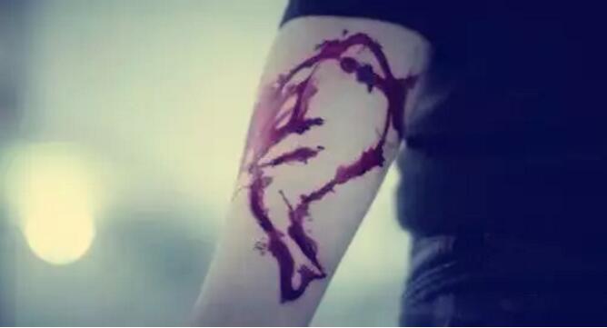 俄罗斯蓝鲸游戏