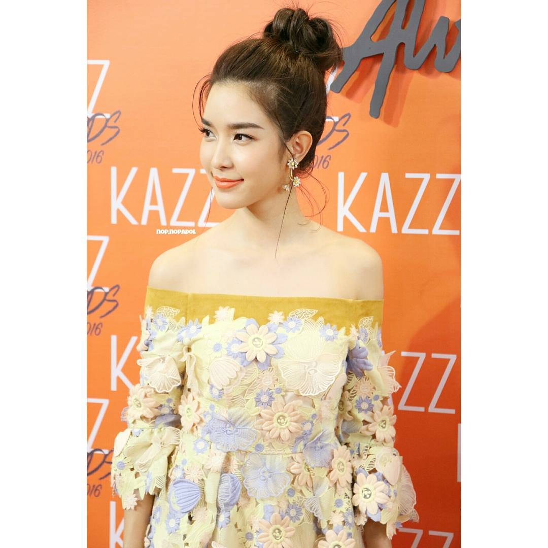 1991年12月30日出生于泰国暖武里府,泰国女演员