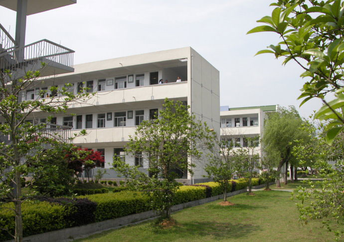 平阳县萧江一中