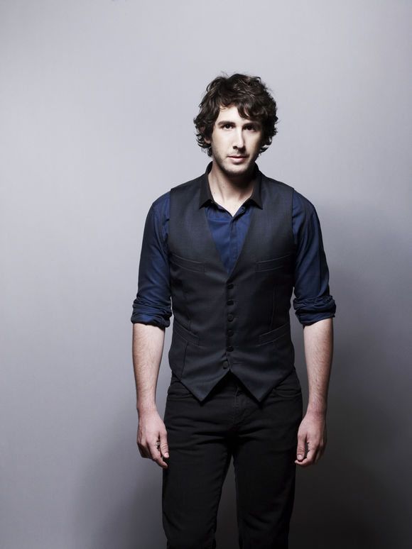  p>乔诗·葛洛班(josh groban),1981年2月27日出生于美国洛杉矶,美国