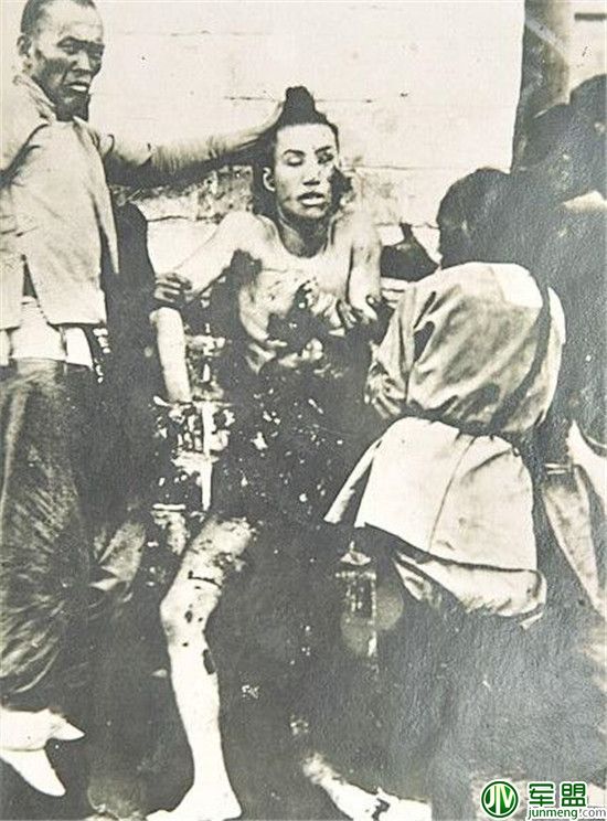  p>康小八,男,绰号吴秃子, a href="#" data-lemmaid="130303">回族 