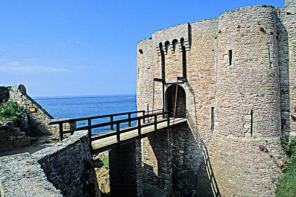  p>罗德岱堡(英语:fort lauderdale)是一座位于美国 a target="_blank