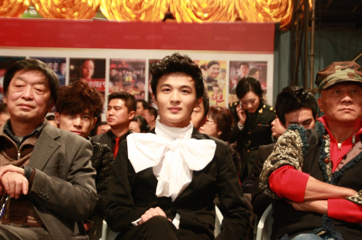  p data-id="gnbzs5l5sp">郑斯仁,1989年6月1日出生于福建省莆田市