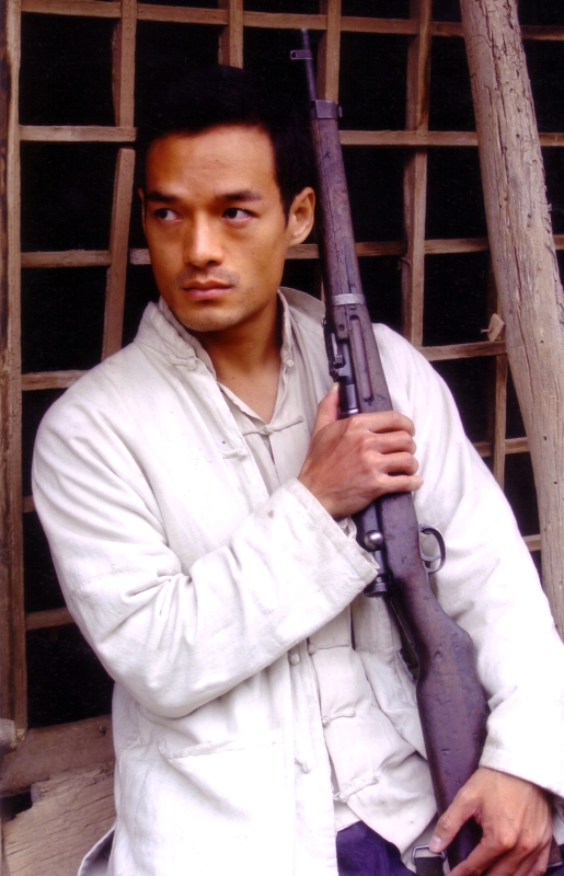  p>《敌后武工队》是由 a target="_blank" href="/item/陈剑飞