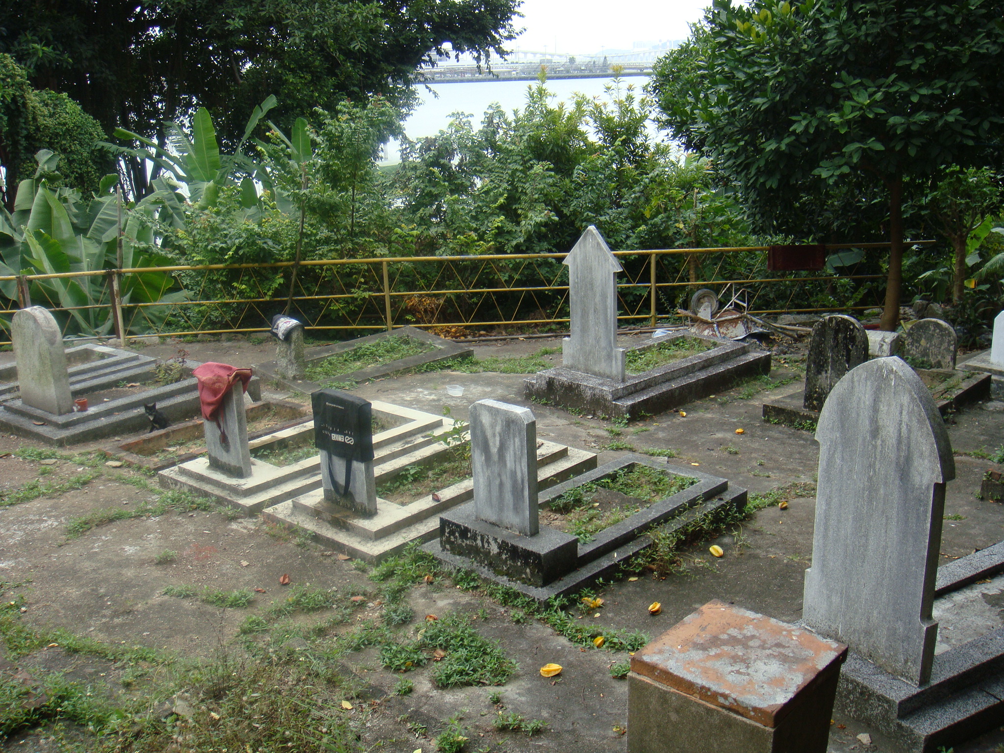 回教坟场