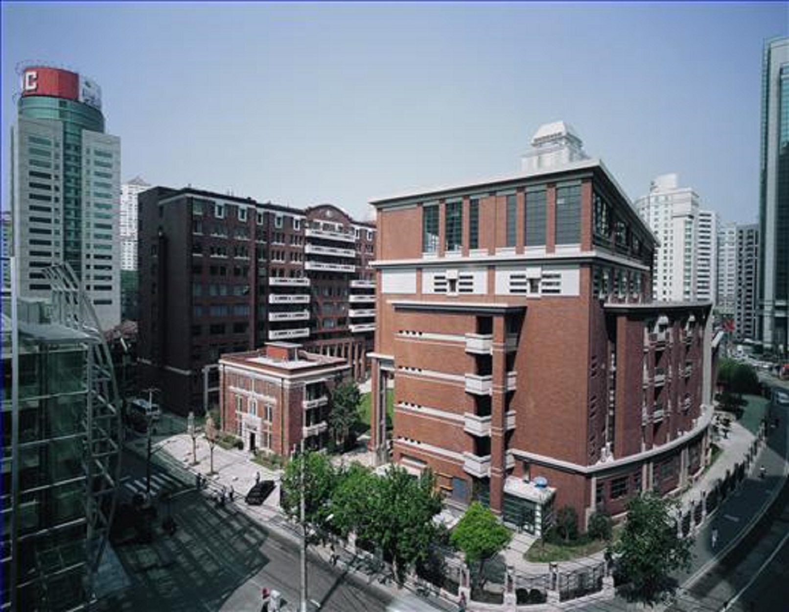  p data-id="gnyzxc6z7h">上海市黄浦区格致中学的前身为"格致书院"