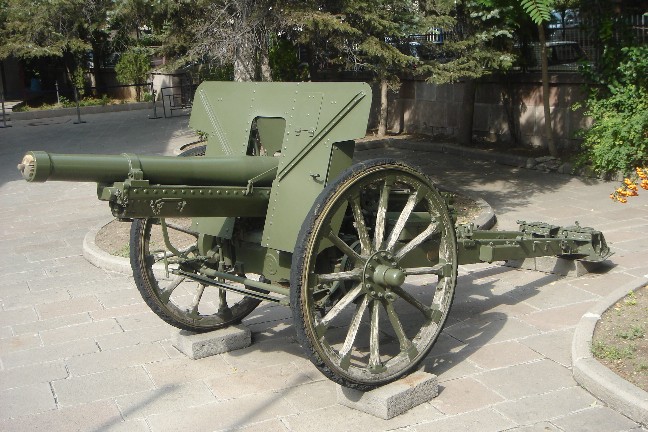 施耐德m1943式105毫米野炮