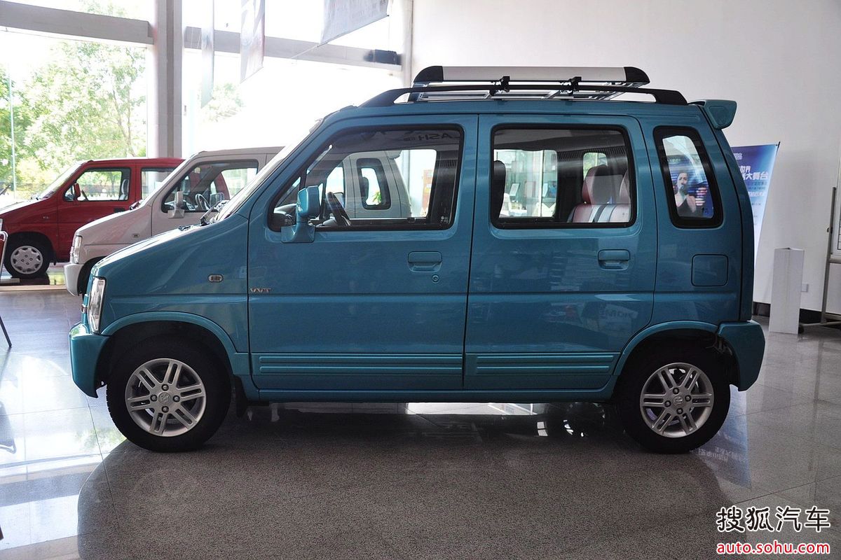  p>铃木北斗星是日本铃木公司推出的汽车品牌. /p>