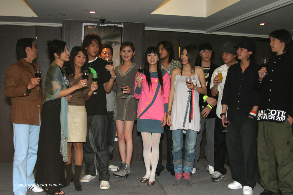  p>《恋香》是由 a target="_blank" href="/item/杨大庆/10739843"