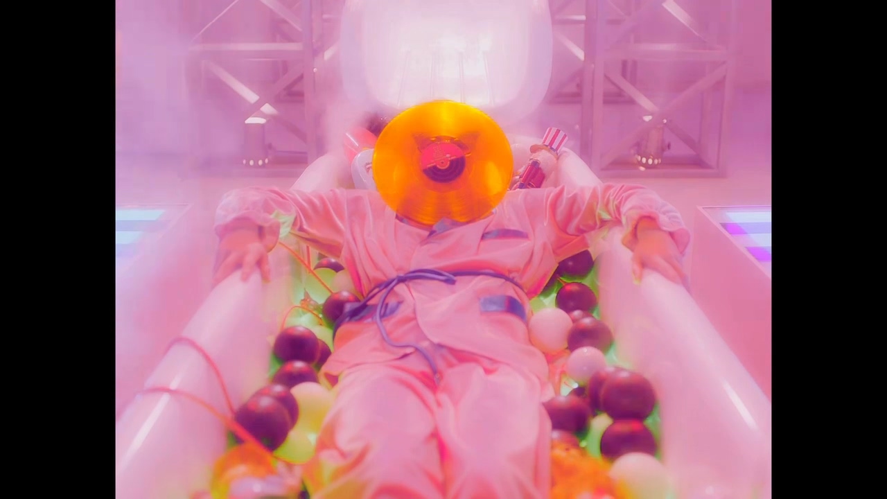  p data-id="gnwr8aehdy">金海率 i>(zion.