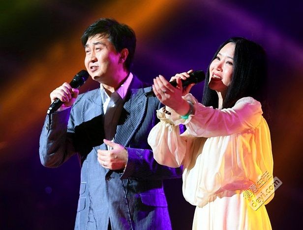  p>《极乐世界是我家》是付笛声演唱的歌曲. /p>