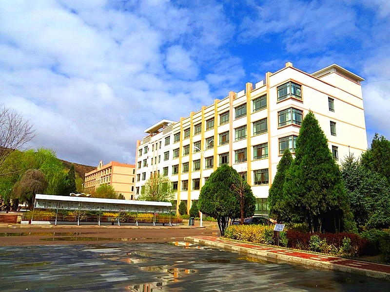 甘肃省会宁县第二中学