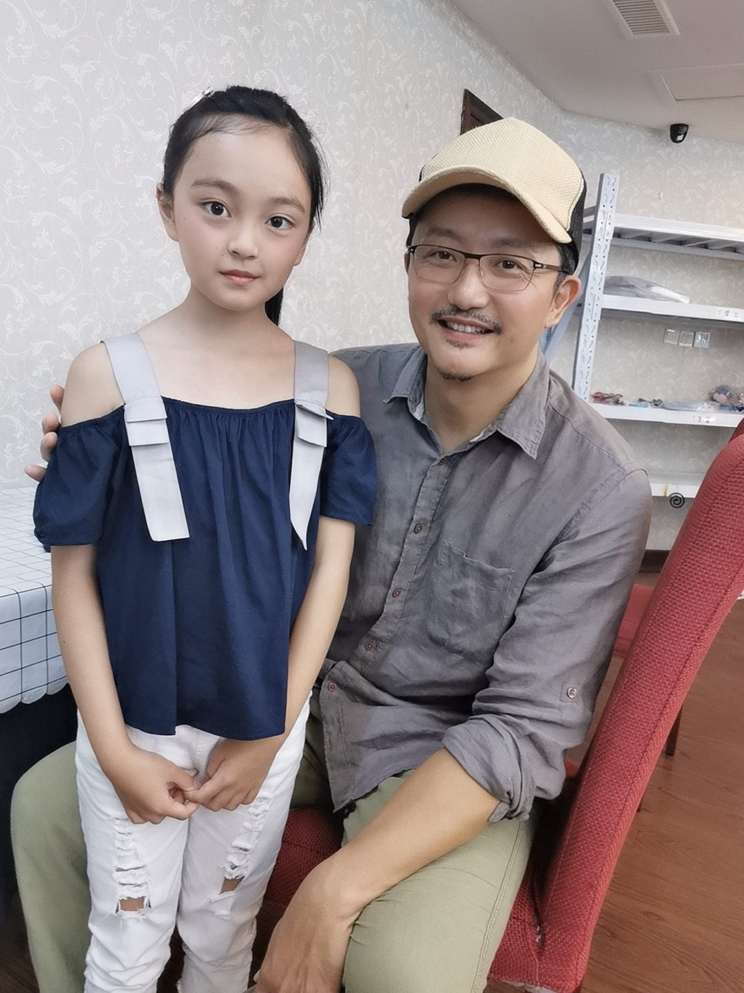 代表作品《 a target="_blank" href="/item/谁都渴望遇见你/23239873