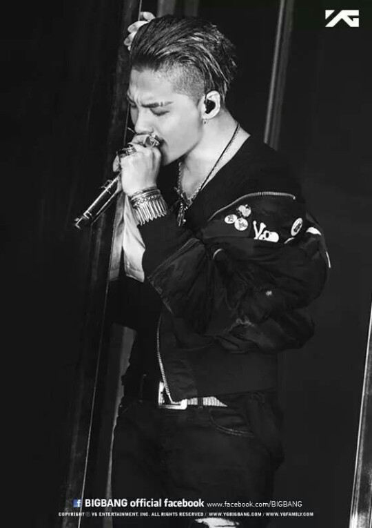  p data-id="gns08wi3mt">taeyang(太阳,      ),本名东永裴