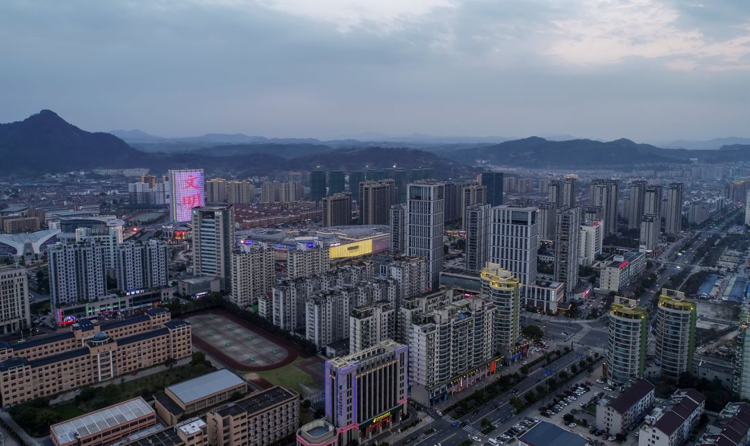  p>七星街道,隶属浙江省绍兴市新昌县,位于新昌县城西北部,东与 a