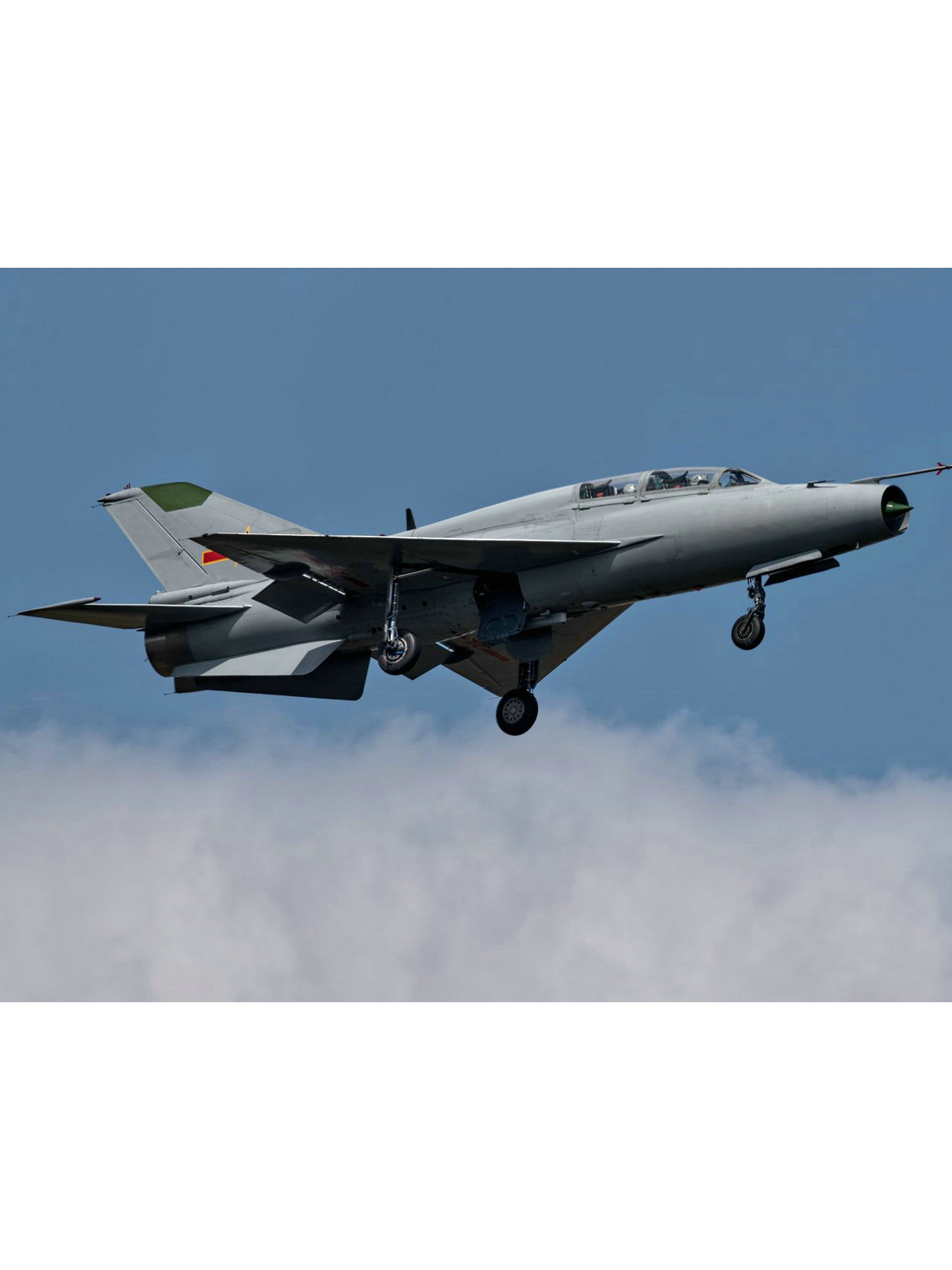  p>歼教-7(中国代号:jj-7,英文:guizhou jj-7/ft-7)教练机,是20世纪80