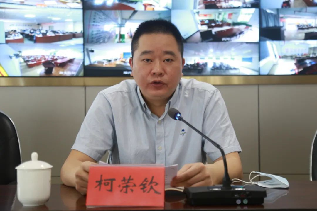  p data-id="sh5yjcfqjicu">柯荣钦,男,汉族,安溪县蓬莱镇人,1978年1