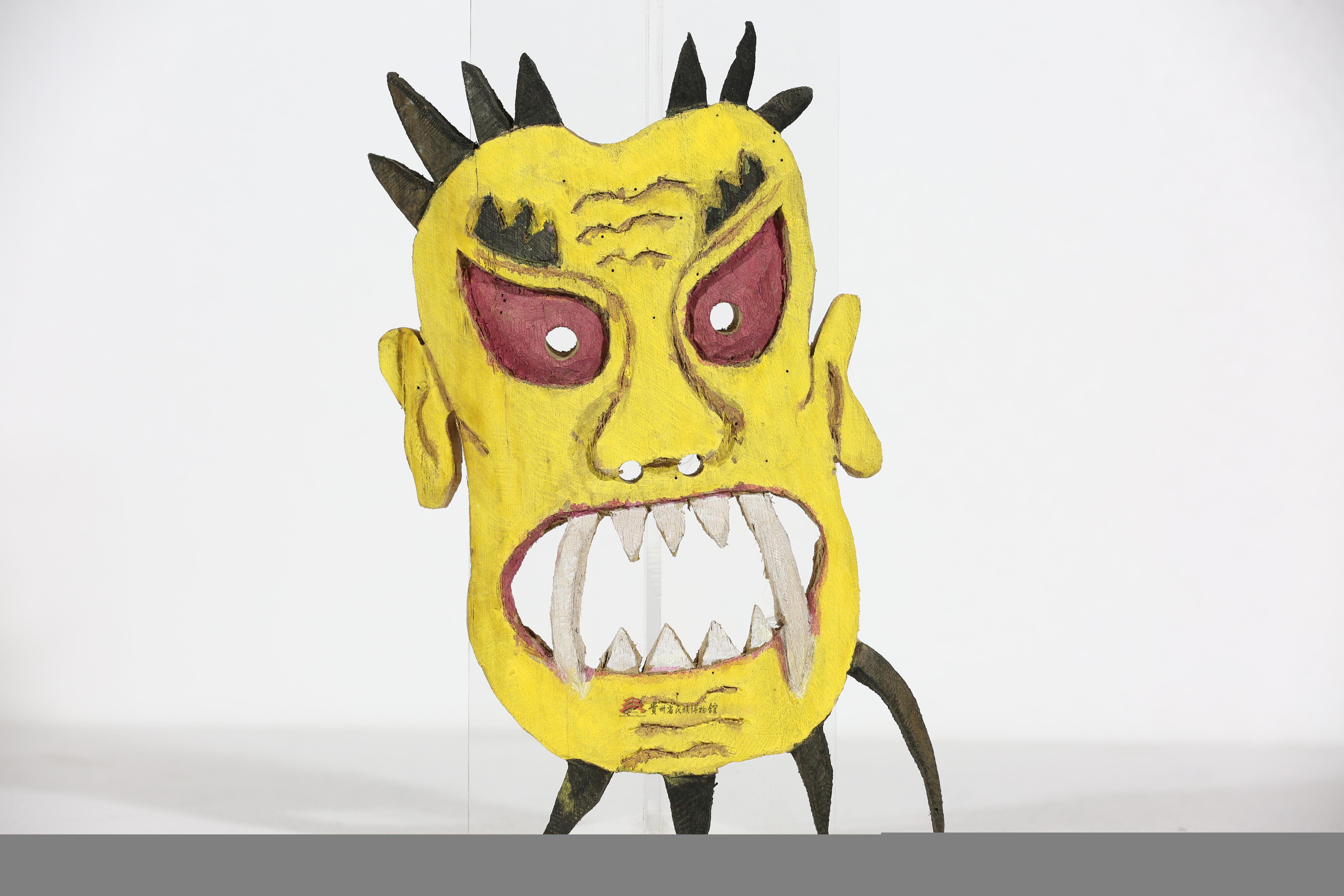 当代云南文山丘北白族面具除邪神