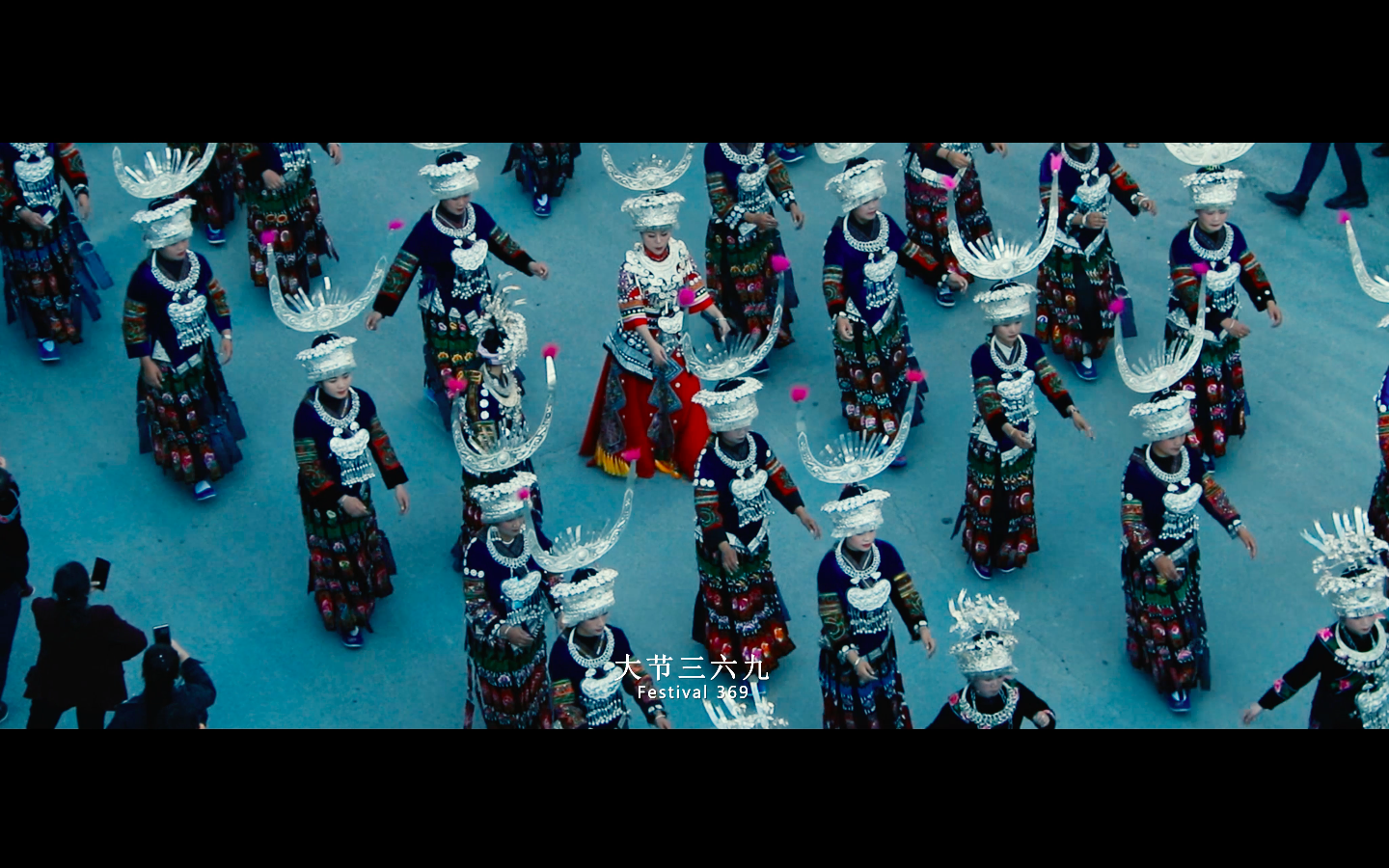 手机旅游拍摄mv(用手机拍旅游照用什么软件好)