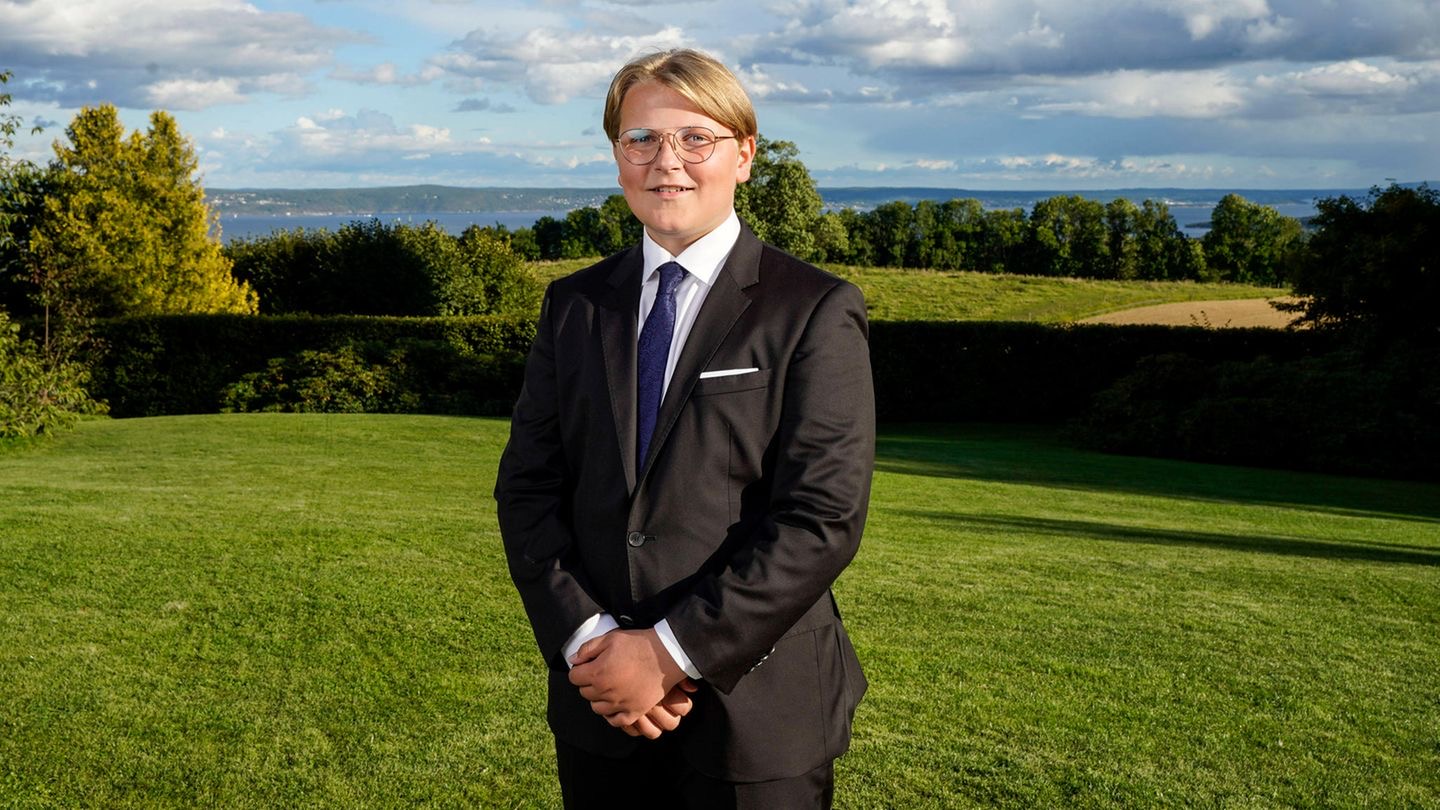  p>斯韦勒·马格努斯(sverre magnus;2005年12月3日出生)是挪威王储 a