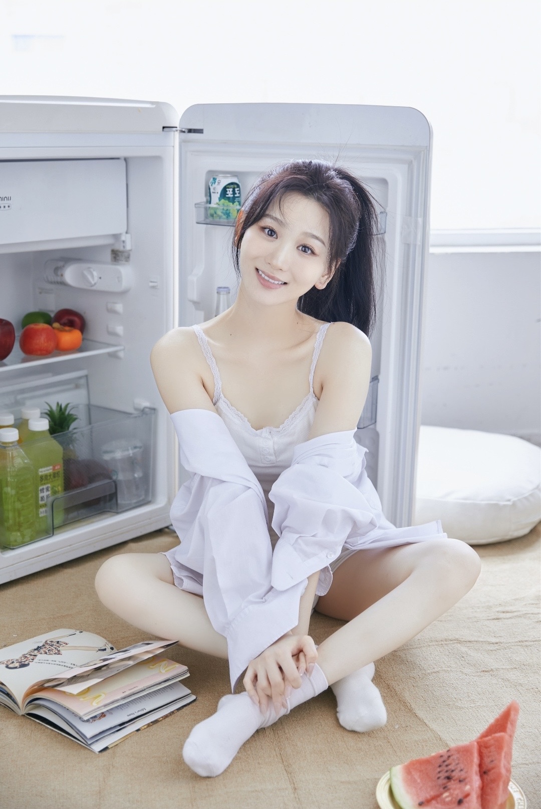 孙佳,演员,代表作品《阵地》.