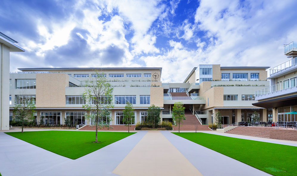  p>京都学园大学(英语: kyoto gakuen university)是一所本部位于 a