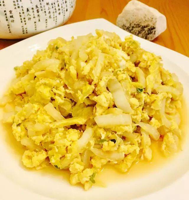  p>白菜炒鸡蛋是一道简单的 a href="#" data-lemmaid="10473261">